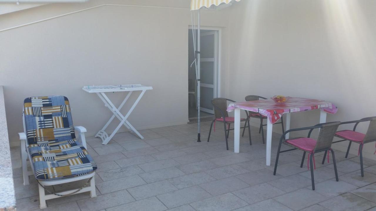 With A Parking Space Kolan, Pag - 16482